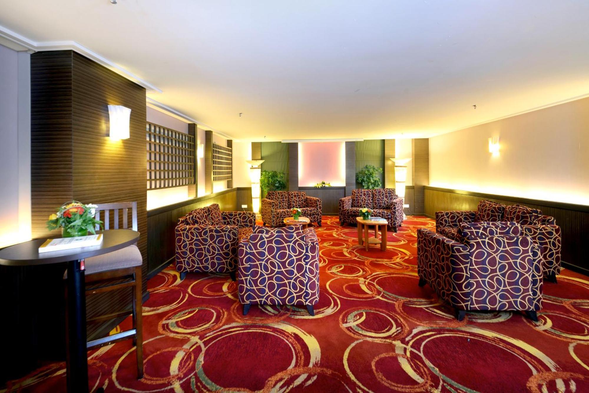 Hotel Grand Lexis Port Dickson Esterno foto The lounge at the airport