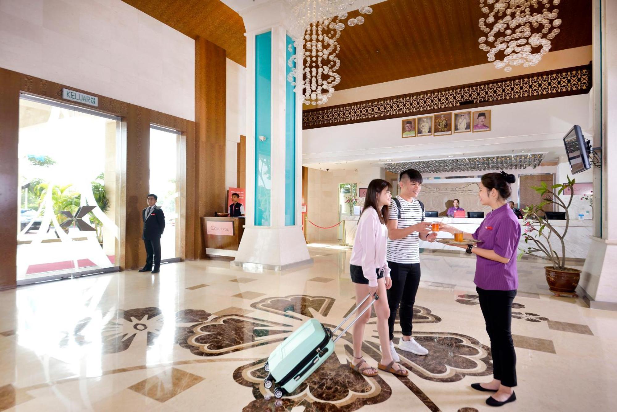 Hotel Grand Lexis Port Dickson Esterno foto
