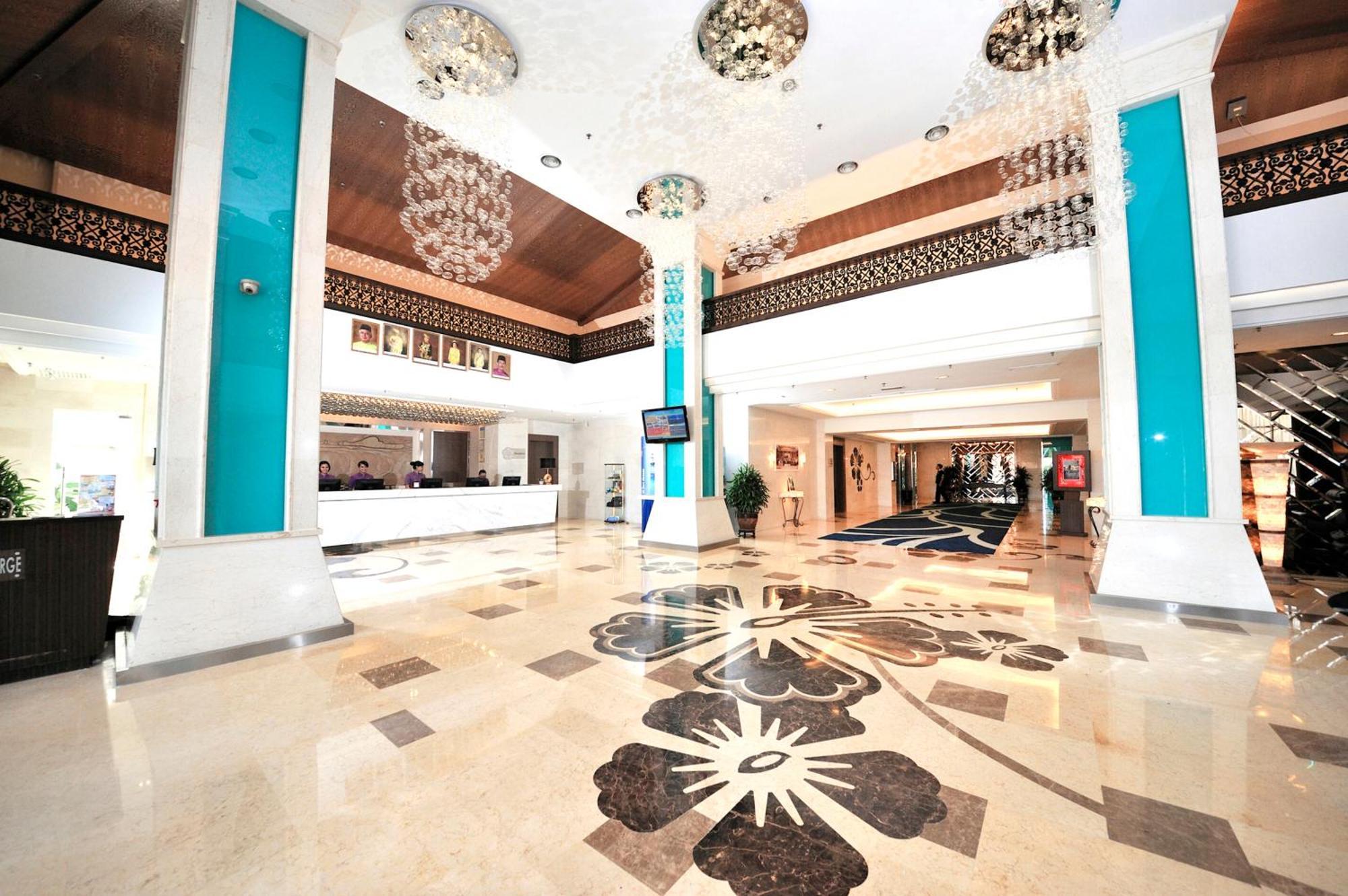 Hotel Grand Lexis Port Dickson Esterno foto Lobby