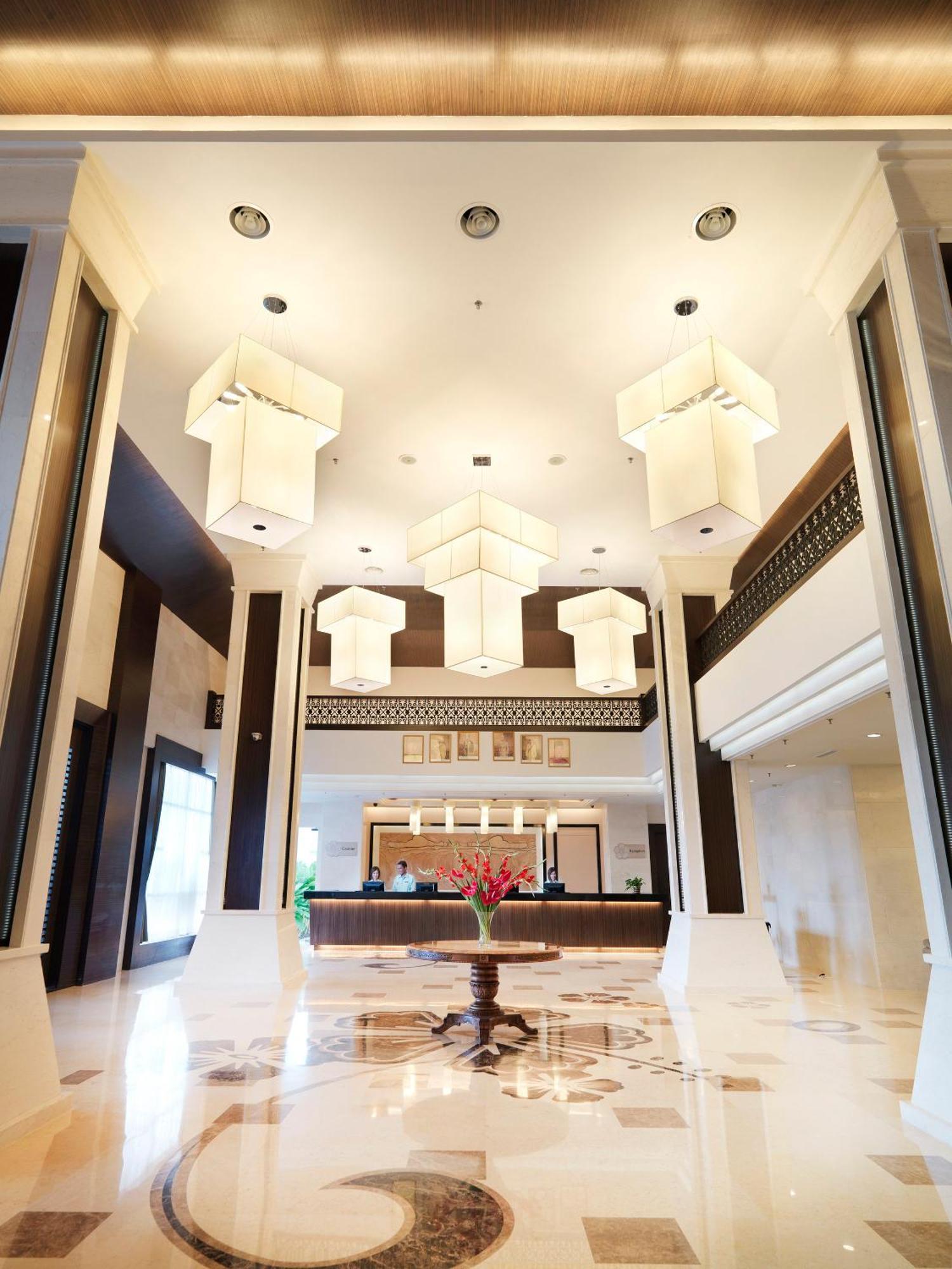Hotel Grand Lexis Port Dickson Esterno foto Lobby